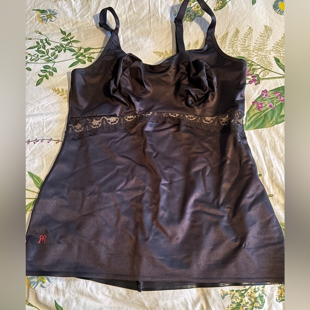 Ruby Ribbon Lace Cami size 40